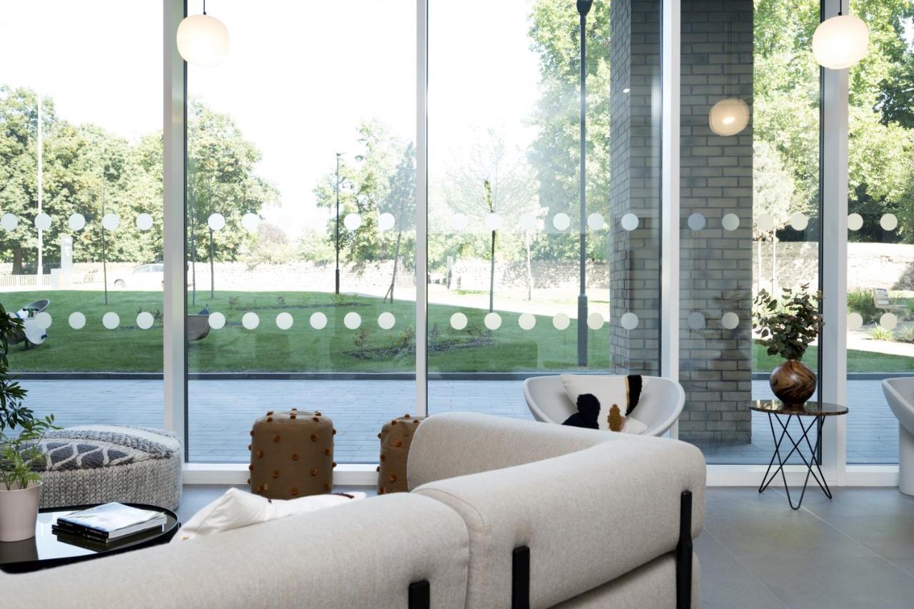 Modern Studios And Apartments At Barking Wharf In London Exterior foto